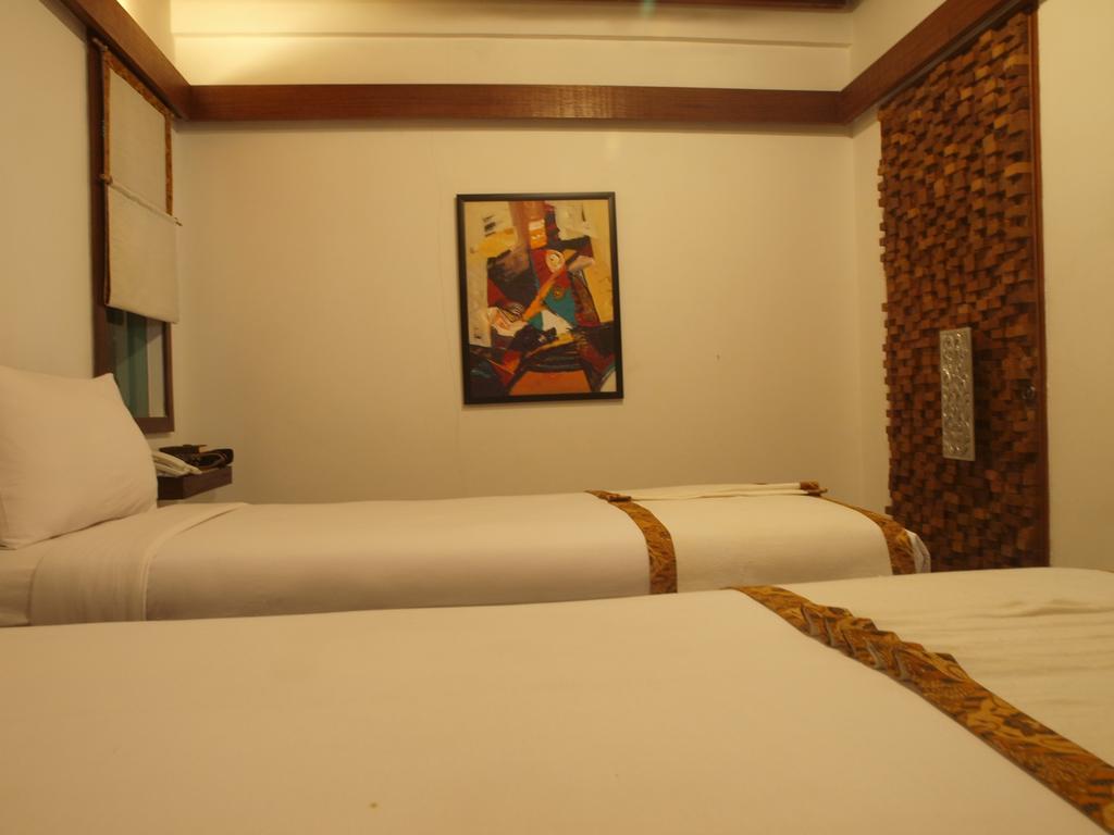Flores Gallery Hotel Бандунг Екстер'єр фото
